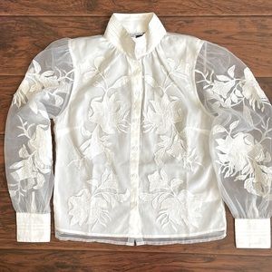 NWT! TOP SHOP White Floral Appliqué Top Size 8 or Medium